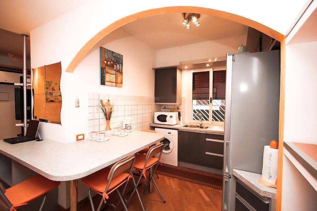 Petite Home In Rome Exterior photo