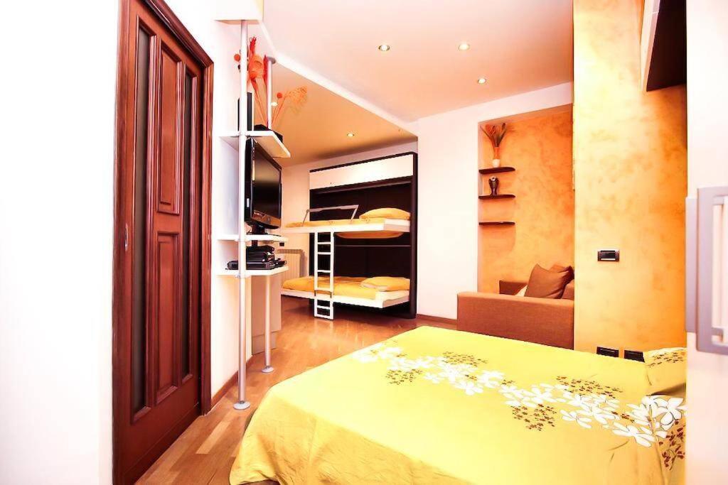 Petite Home In Rome Exterior photo